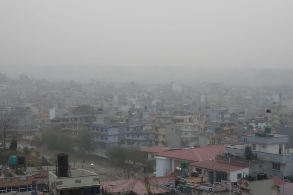 ‘वायु प्रदूषणले ज्यान गुमाउनेको संख्या बढ्दै: नेपालमा बर्सेनि ४२ हजारको मृत्यु